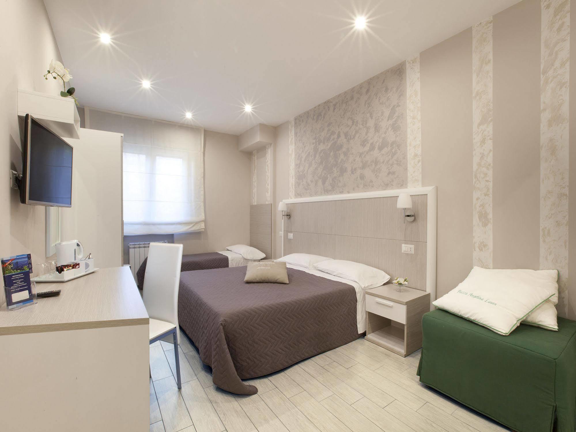 Le Quattro Piazze Bed & Breakfast Sorrento Dış mekan fotoğraf