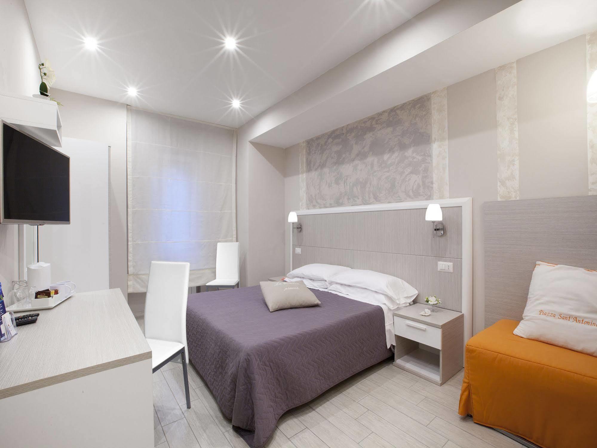 Le Quattro Piazze Bed & Breakfast Sorrento Dış mekan fotoğraf